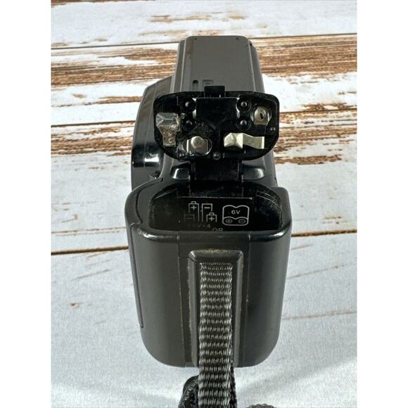 Minolta Freedom 200 AF Point & Shoot 35mm Camera & Strap - Picture 7 of 9